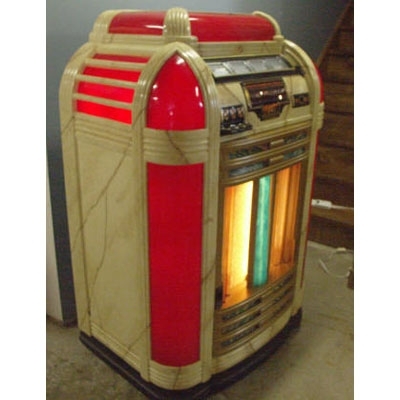 1942 Seeburg Classic Jukebox - 