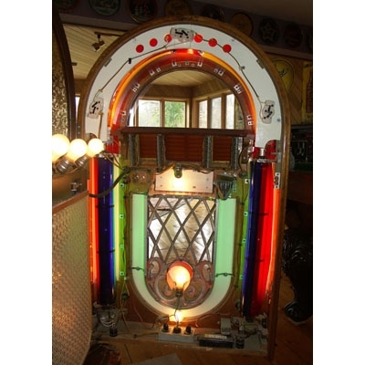 1946 Wurlitzer 1015 Jukebox