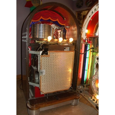 1946 Wurlitzer 1015 Jukebox